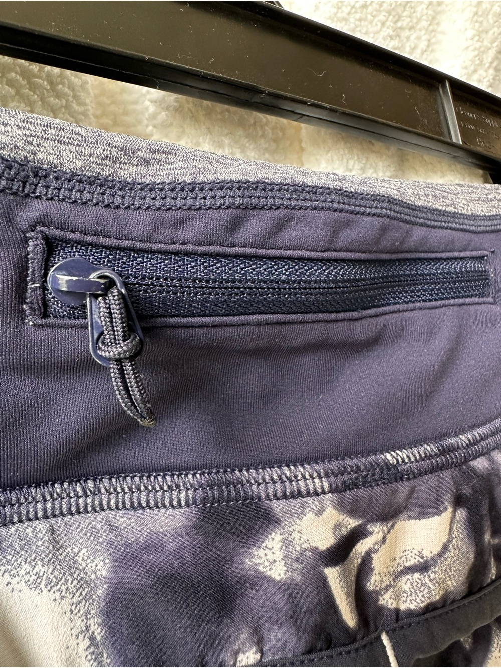 Lululemon turbo run short 4.5” Ink blot/ deep indigo - Picture 7 of 7